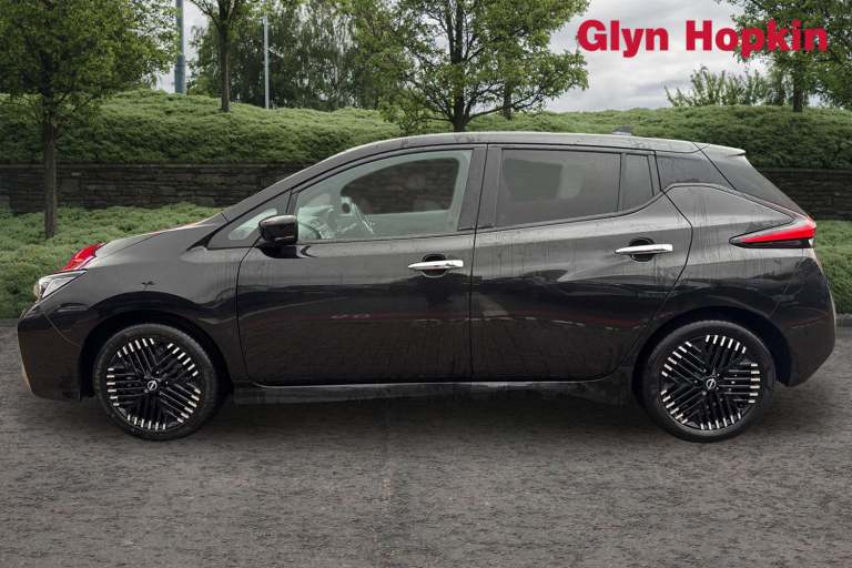 2022 Nissan Leaf 110kW N-Connecta 39kWh 5dr Auto Hatchback Electric Automatic