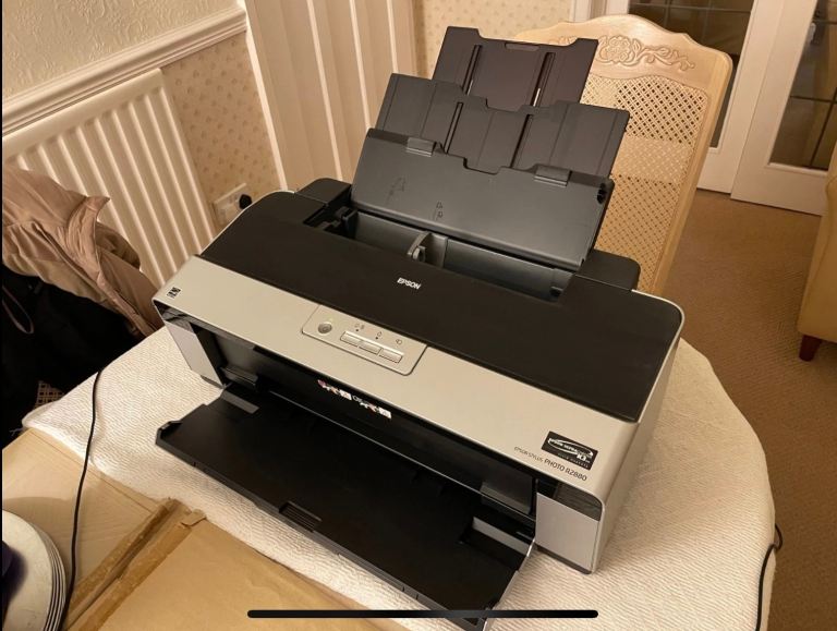Epson Stylus Photo R2880 UltraChrome K3 Printer - Prints Up To A3 Size Gallery Ready Prints.