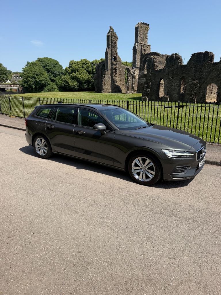 Volvo, V60, Estate, 2018, Semi-Auto, 1969 (cc), 5 doors