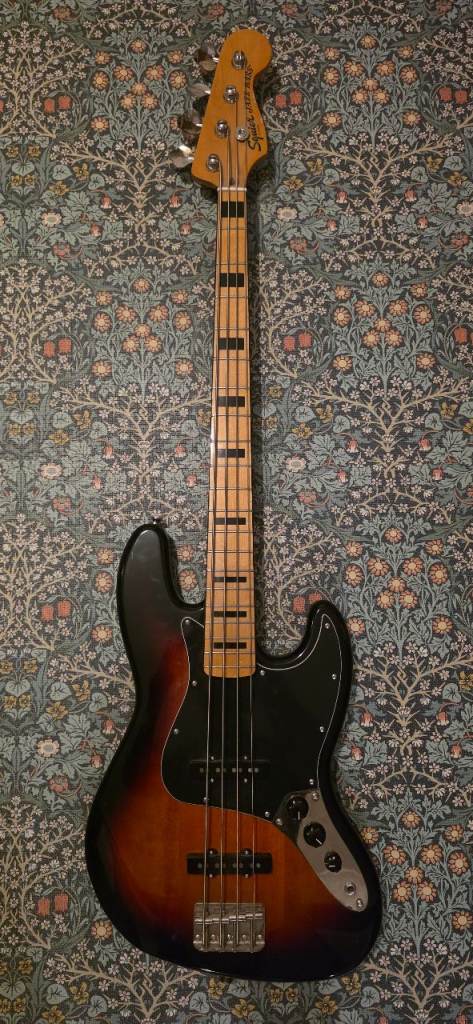 Squier Jazz Bass