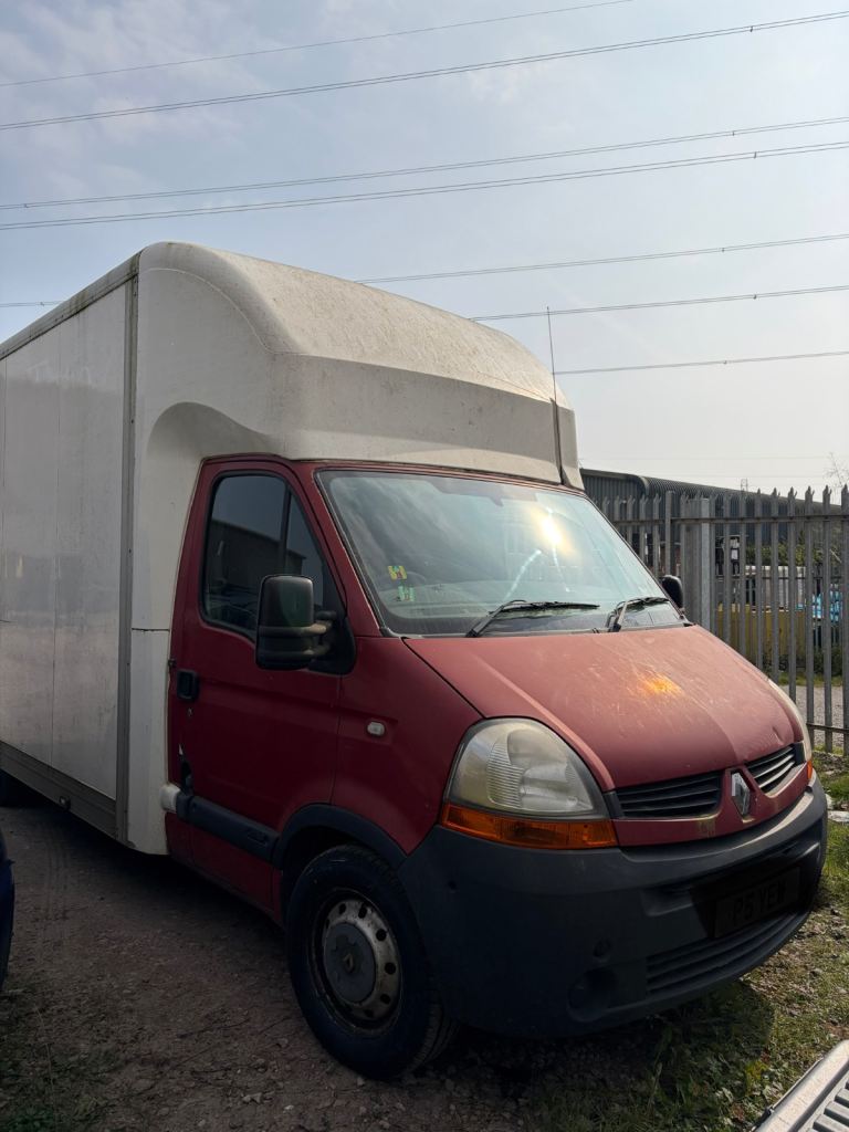 £3500 ono Renault Low Loader - Camper conversion!!