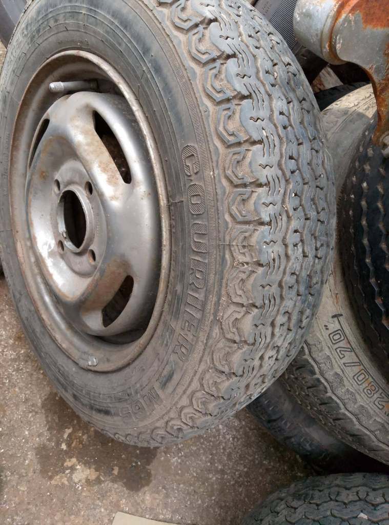 MK 2 METRO MILLIMETRIC WHEELS AND TYRES ALL GOOD TREAD