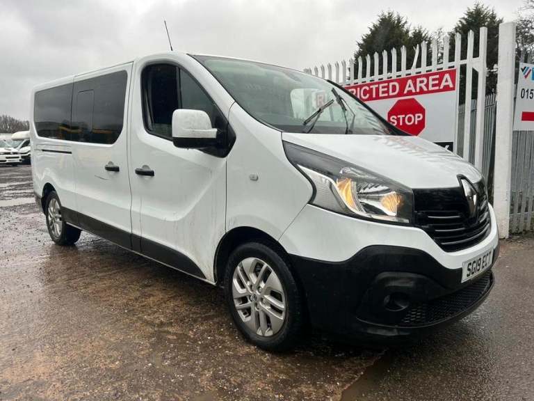 2019 Renault Trafic LL29 ENERGY dCi 120 Sport Nav 9 Seater MPV DIESEL Manual