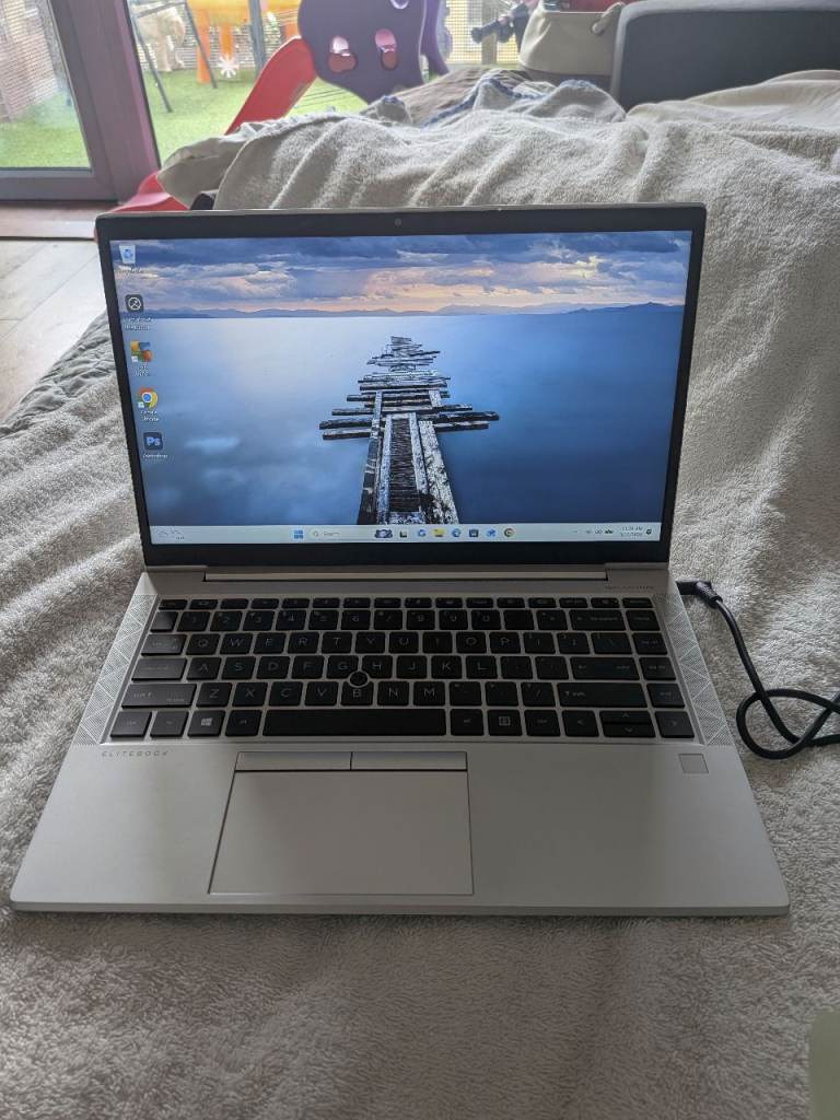 HP Elitebook 845 FULL MICROSOFT OFFICE & PHOTOSHOP