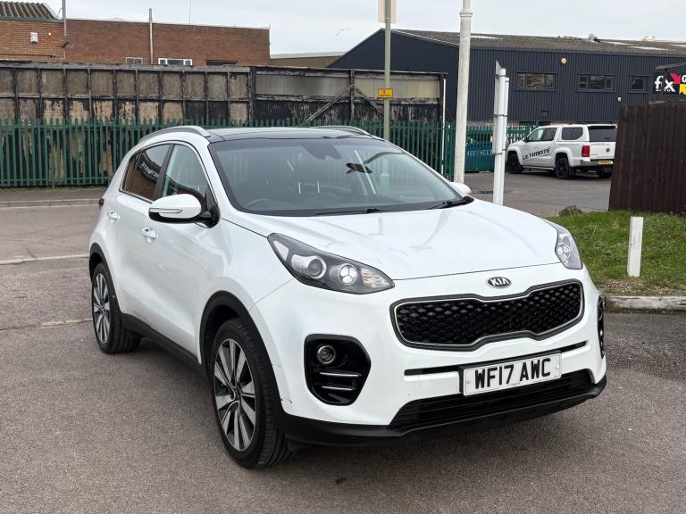 2017 Kia Sportage 1.7 CRDi ISG 3 5dr ++ PANROOF / NAV / CAMERA / ULEZ / 8 SERVICES / 35 TAX + EST...