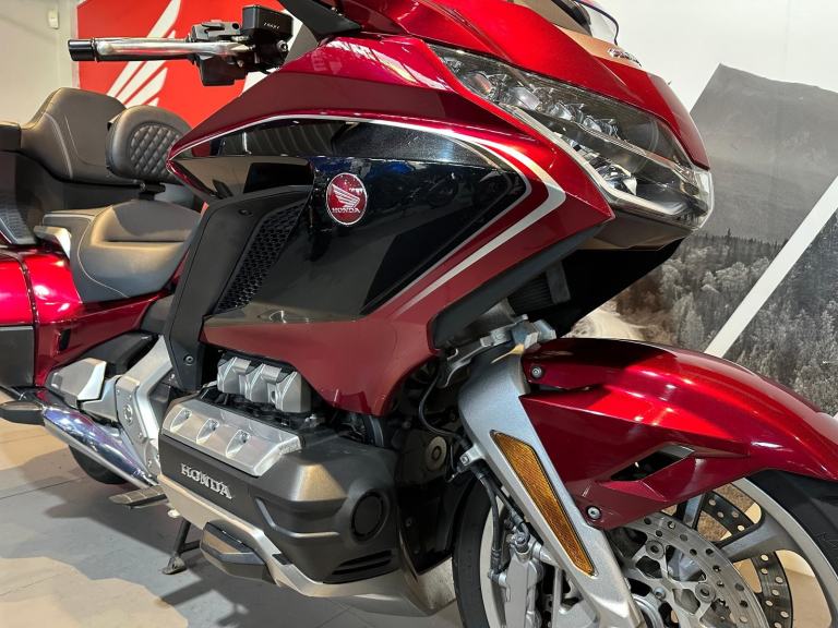 Honda GL 1800 Goldwing DCT Tour 2019 with 13,201 miles 