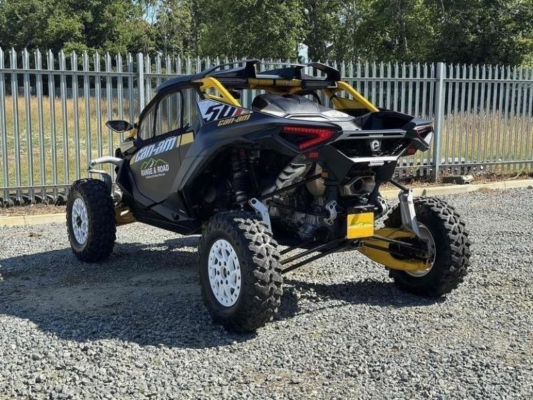 Can-Am Maverick R SAS