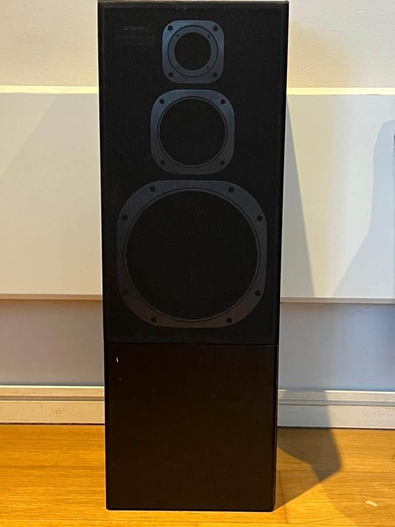 Vintage Sansui speakers