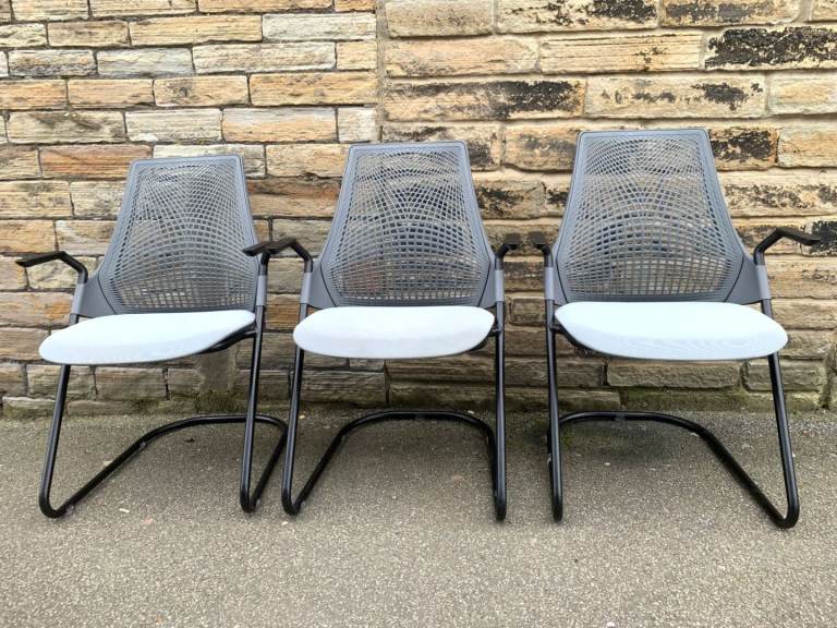 Herman miller sayl cantilever meeting chair .
