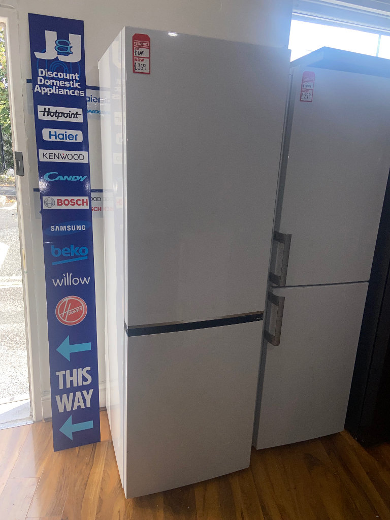 😎NEW😎RRP £629!! Blomberg 60cm Fridge Freezer - Frost Free - White 