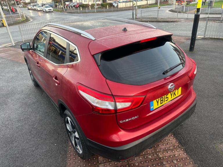 2015 Nissan Qashqai 1.2 DiG-T N-Tec+ 5dr HATCHBACK PETROL Manual