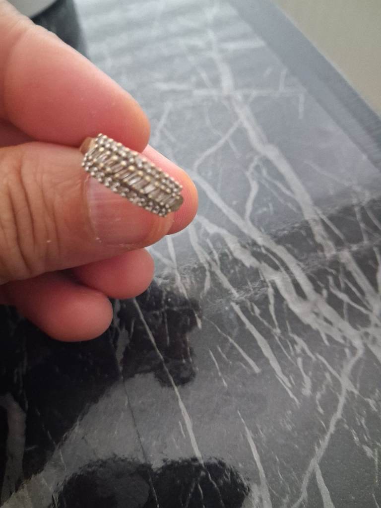 9ct gold ring