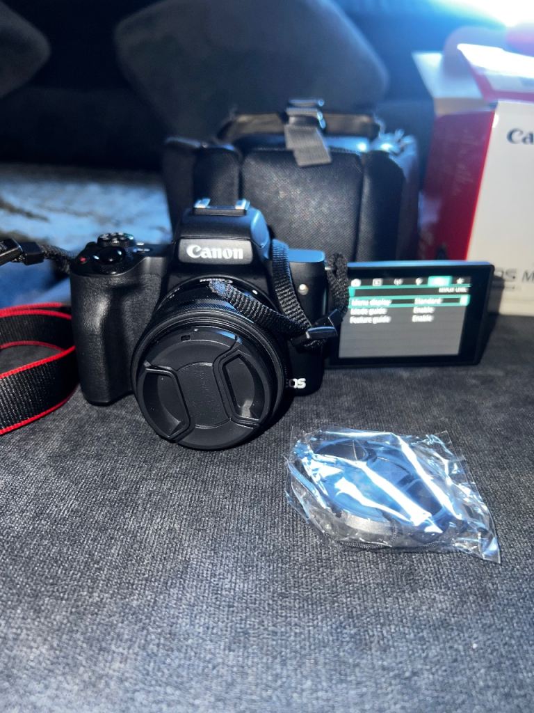Canon M50 Mk2 Bundle