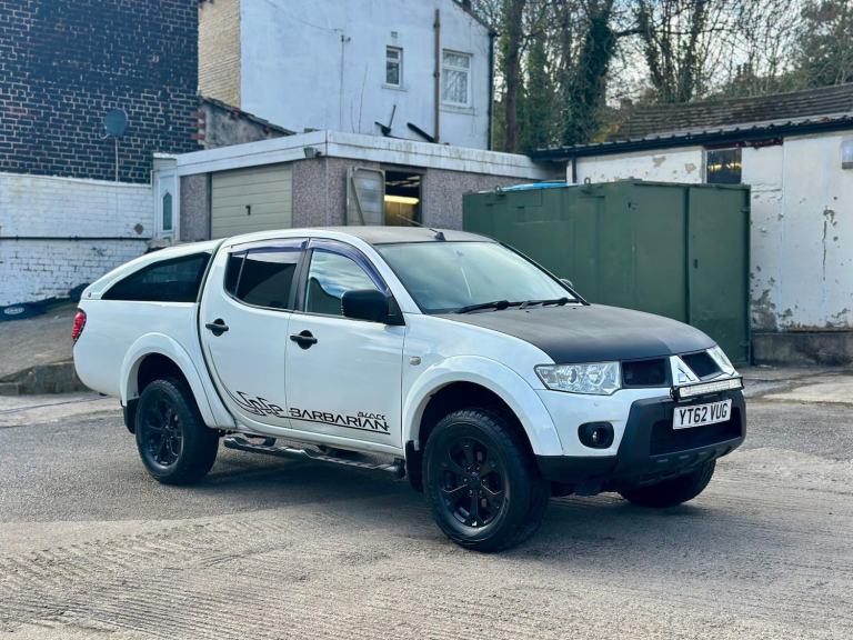2012 Mitsubishi L200 Double Cab DI-D Barbarian 4WD Auto 176Bhp PICK UP Diesel Automatic