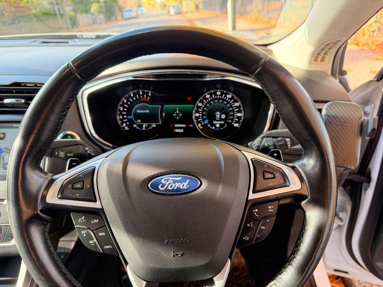 Ford, MONDEO, Hatchback, 2015, Semi-Auto, 1997 (cc), 5 doors