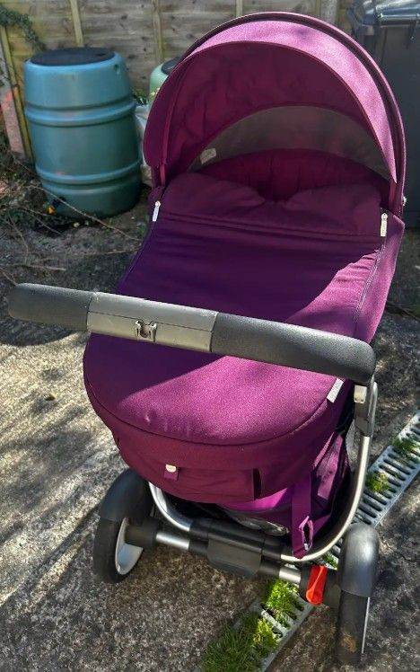 Stokke Cruisi Pushchair - Birth+ Seat Unit, Bassinet/Carry Cot, Cosy Toes, Rain Cover, Bag - ExcCond
