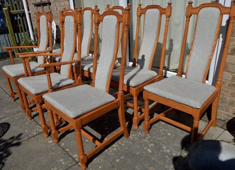 ERCOL BLONDE HAMPTON DINING CHAIRS type 944  - SET of Eight - 6 Chairs & 2 Carvers