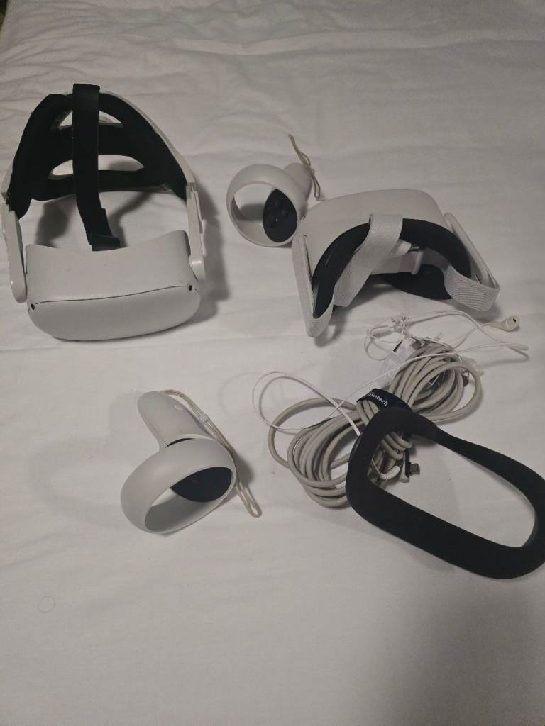 Oculus Quest 2 VR Headset with Controllers and Accessories