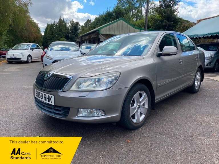Skoda Octavia ELEGANCE TSI 1.4cc LOW MILES and well maintained.