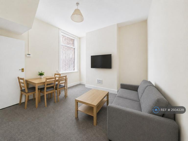4 bedroom house in Gresham Road, Middlesbrough, TS1 (4 bed) (#2934339)