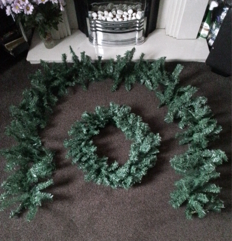 Plain Garlands 9ft Long £8 Each - Plain Wreaths 18 Inch  £5 each