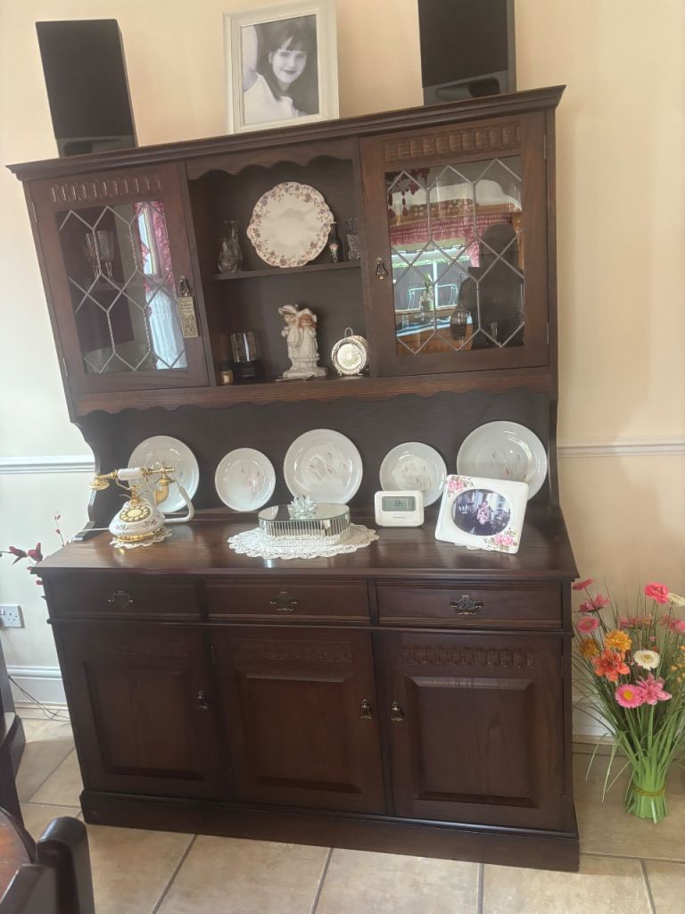 Solid Wood Dining Table and 4 Chairs Set – Good Condition