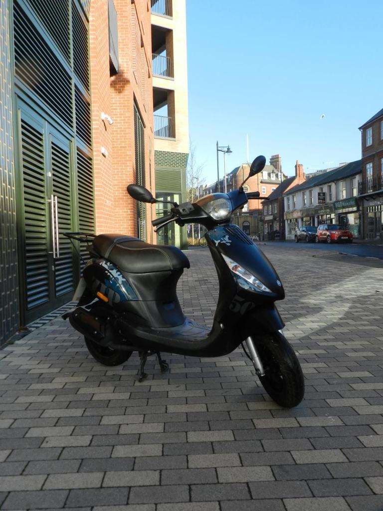 image for Piaggio Zip 50cc 2 Stoke
