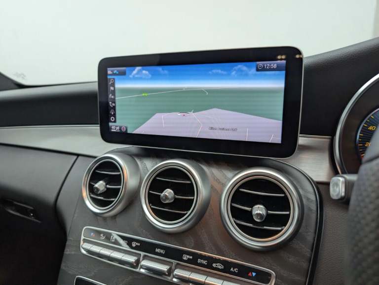 2019 Mercedes-Benz C Class 2.0 C300d AMG Line (Premium) Coupe 2dr Diesel G-Tronic+ Euro 6 (s/s) (...