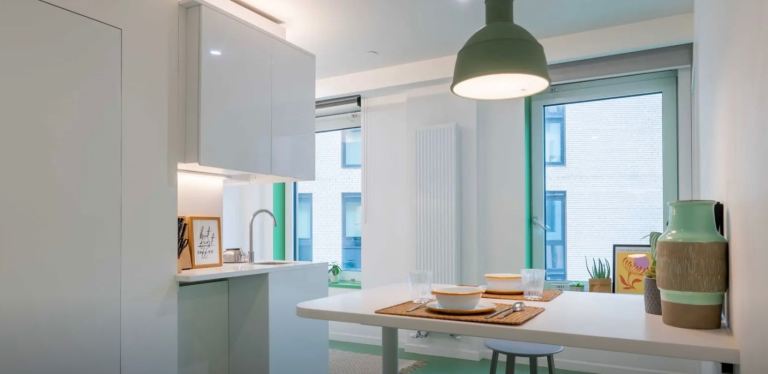 IQ BRIGHTON tenancy takeover