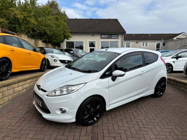 2012 Ford Fiesta 1.6 Metal 3dr HATCHBACK Petrol Manual