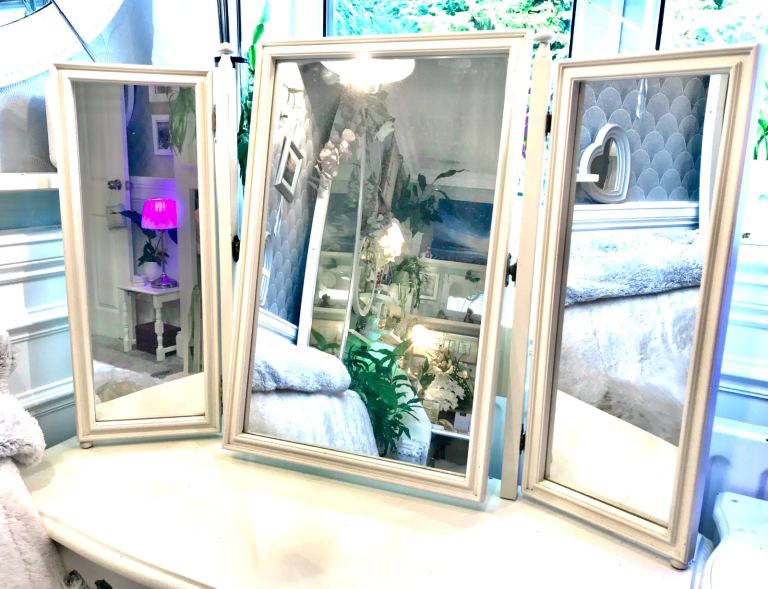 White triple adjustable dressing table mirror, stand alone, tilting action 