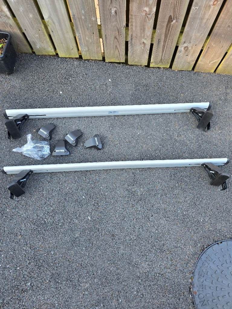 Menabo Omega Plus Silver Roof Bars Suitable for Mazda CX30 