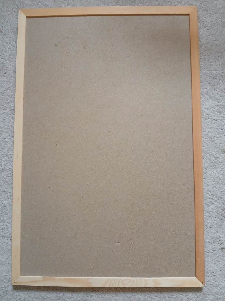 Wooden Pinboard with magnetic board on reverse