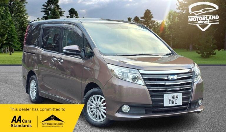 2014 Toyota Noah 1.8L HYBRID AUTO 7 SEATS 5 DR Hybrid Automatic