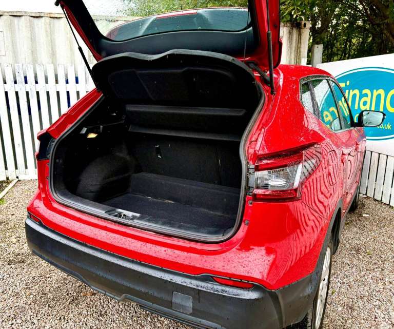 CAN'T GET CREDIT? CALL US! Nissan Qashqai 1.5 dCi Visia, 2017, Manual, - £149 DEPOSIT, £53 PER WEEK