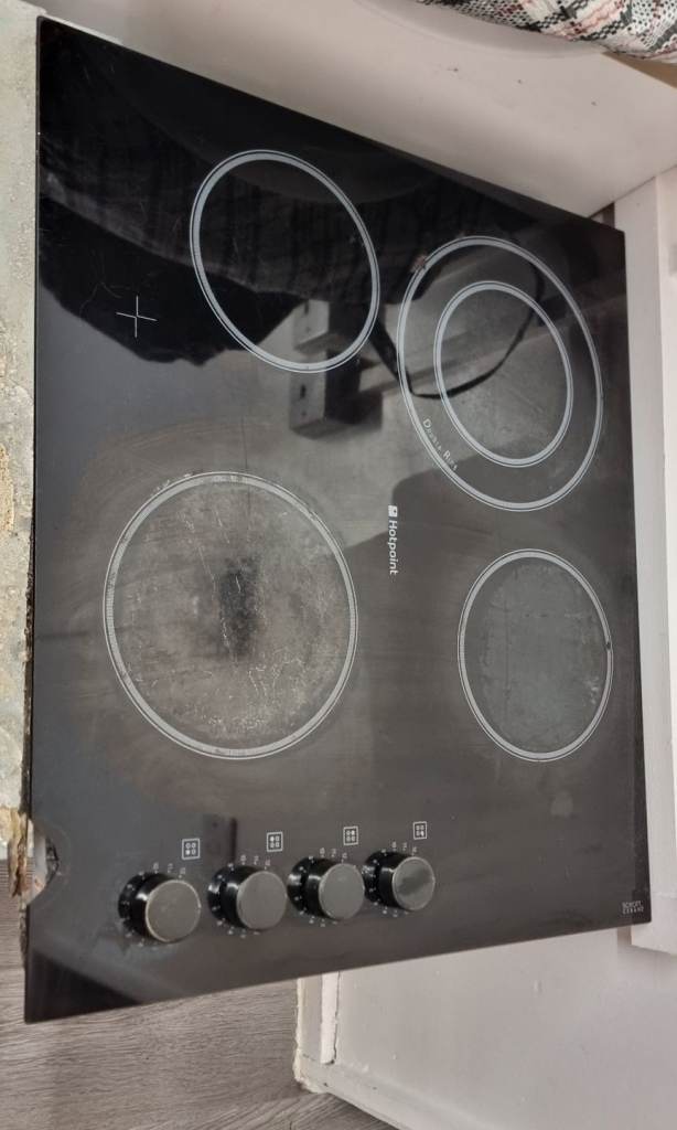 Induction hob  with little damage fully working