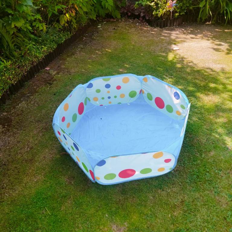 Large hamster cage and accessories 