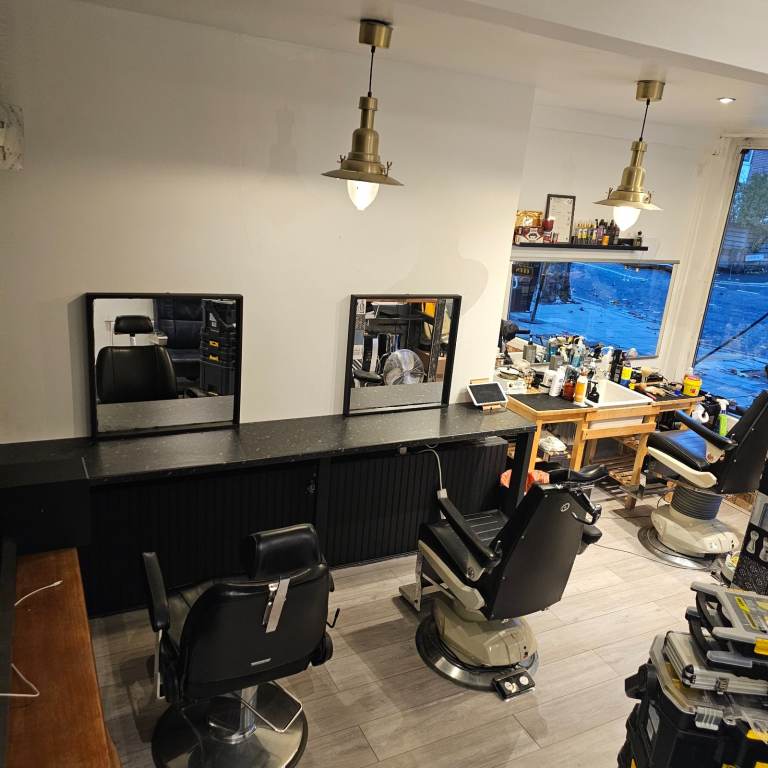  barber chair to rent n21