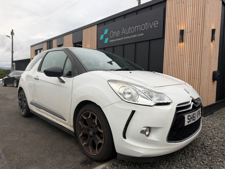 Citroen, DS3, Hatchback, 2011, Manual, 1560 (cc), 3 doors