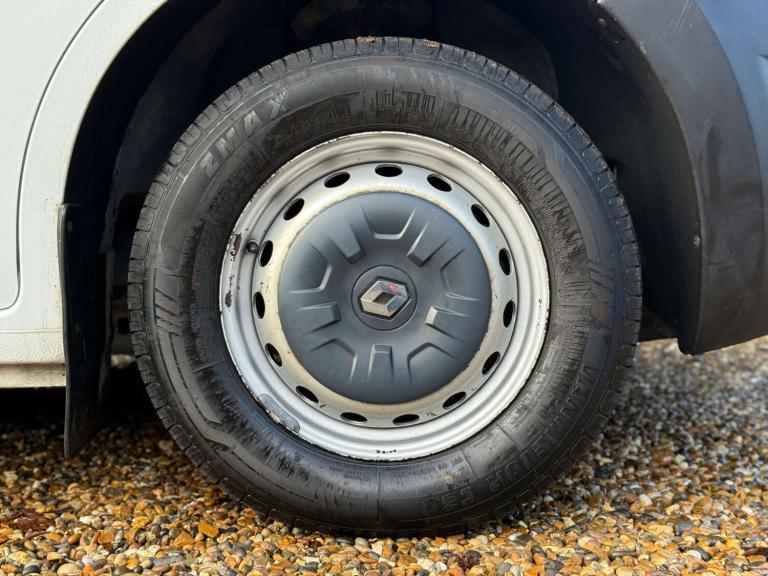 2017 Renault Master 2.3 Master 35 MWB Panel Van Diesel Manual