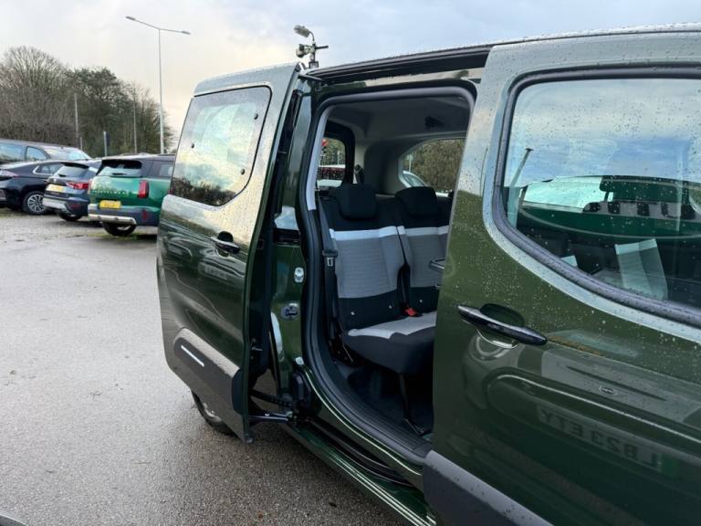 2025 Citroen Berlingo 100kW Plus XL 52kWh 5dr Auto [7 Seat] MPV ELECTRIC Automatic