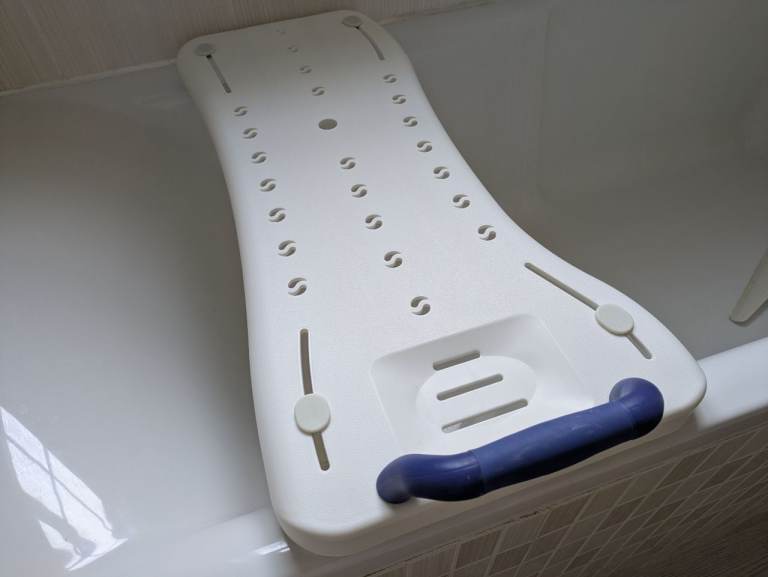 Aidapt Adjustable Bath Board