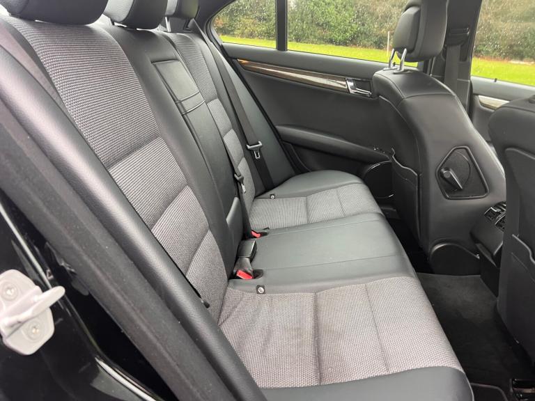 2009 Mercedes-Benz C Class C220 CDI BlueEFFICIENCY Sport 4dr Auto SALOON Diesel Automatic