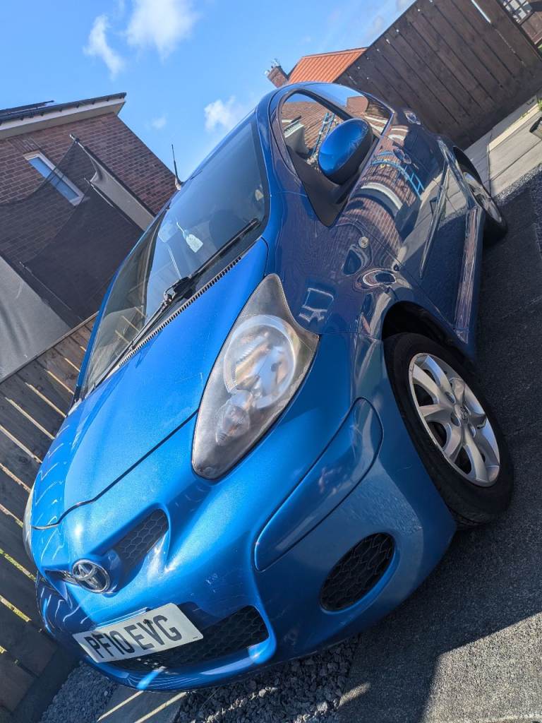 Toyota, AYGO, Hatchback, 2010, Manual, 998 (cc), 5 doors