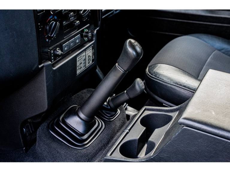 2014 Land Rover Defender XS Station Wagon TDCi [2.2] WINDOW VAN DIESEL Manual