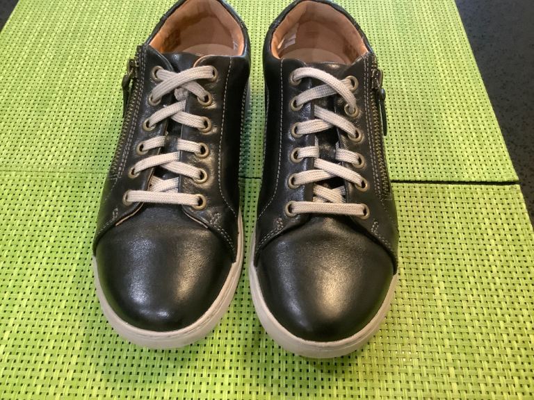 Clarks Ladies Dark Blue Leather Trainers – Size 5, Worn Once
