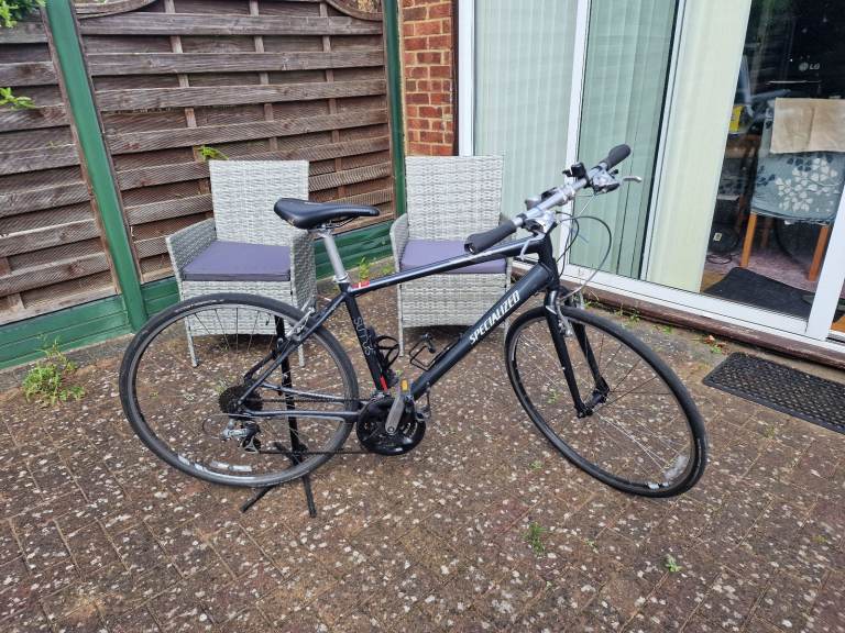 Specialized Hybrid Sirrus Medium