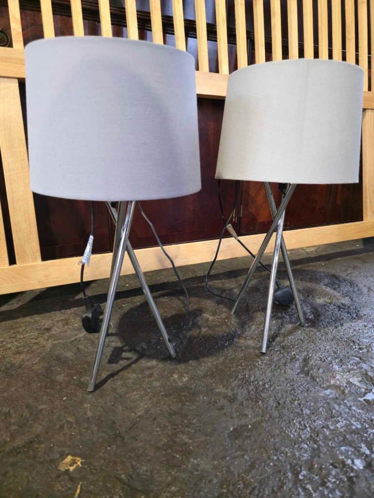 Pair of bedside lamp