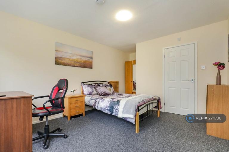 4 bedroom house in Lichen Green, Coventry, CV4 (4 bed) (#2711736)