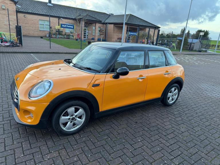 MINI HATCHBACK COOPER D 1.5 DIESEL MANUAL 5 DOOR